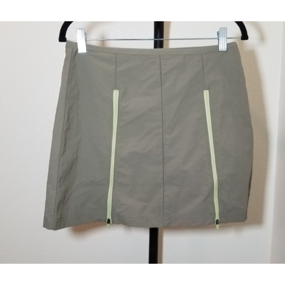 Puma Dare To Zip Off Skirt Womens Size Small Olive Green Activewear Athletic NWT